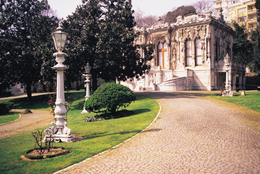 The Linden Pavilion (Ihlamur Kasrı)