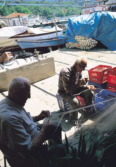 There are still many fishermen in Anadolu Kavağı (Anadolukavağı)